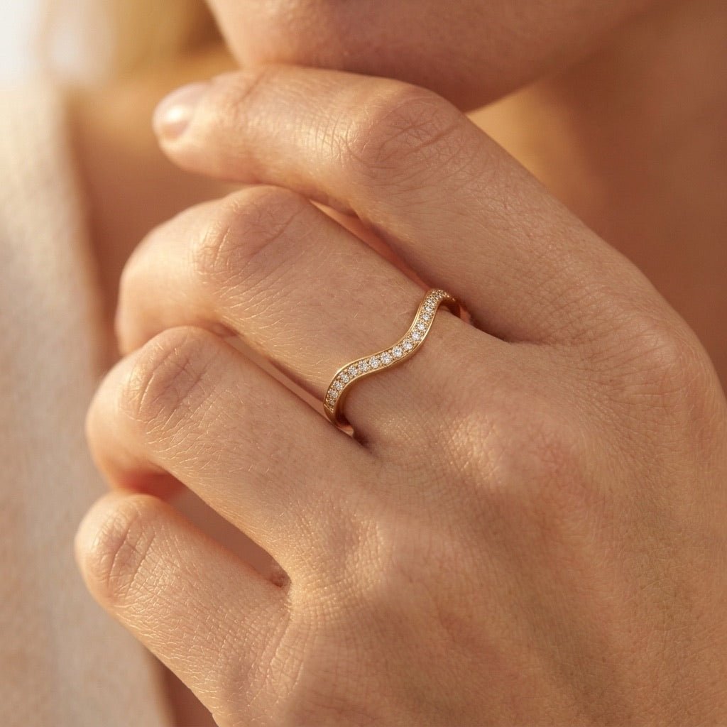Curved Band
