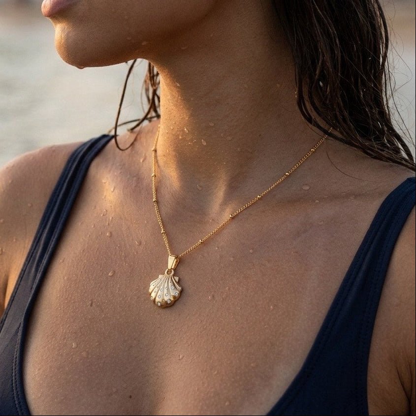 Seashell Pendant Necklace