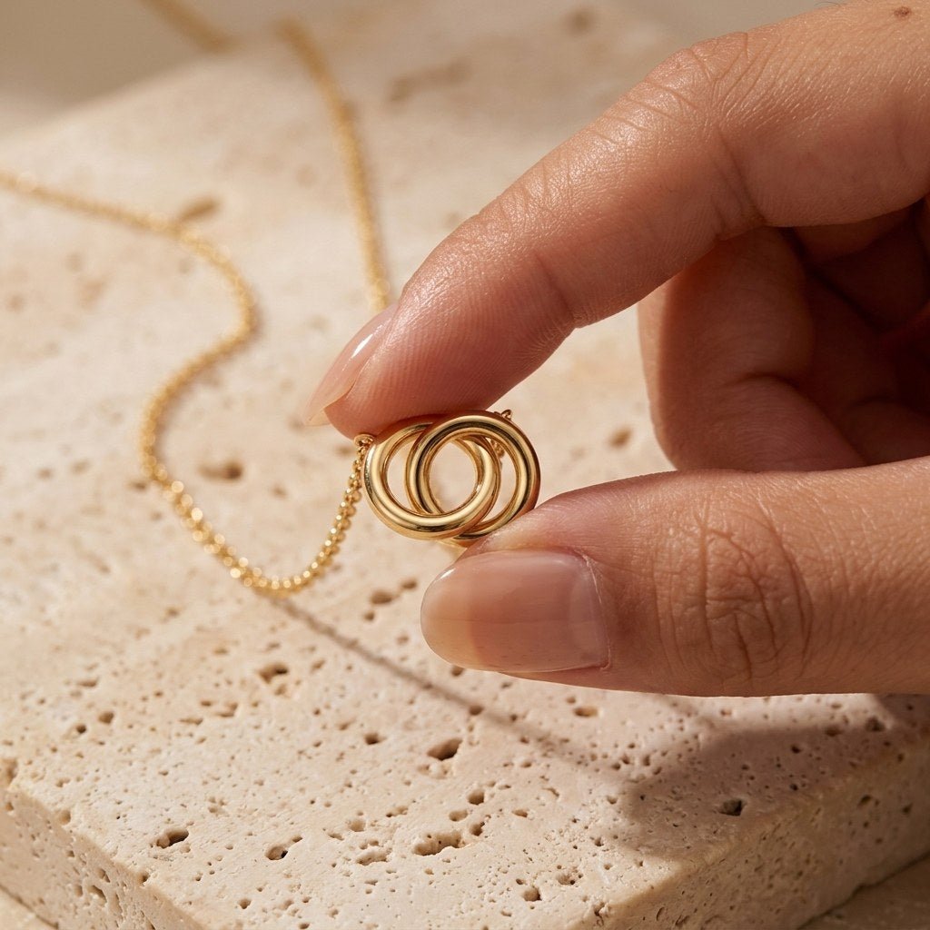 Interlocking Ring Necklace