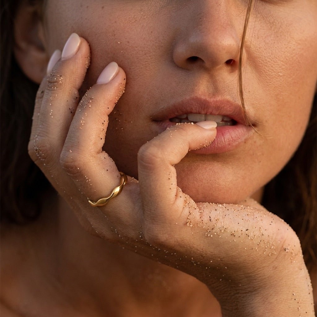 Wavy Ring Band