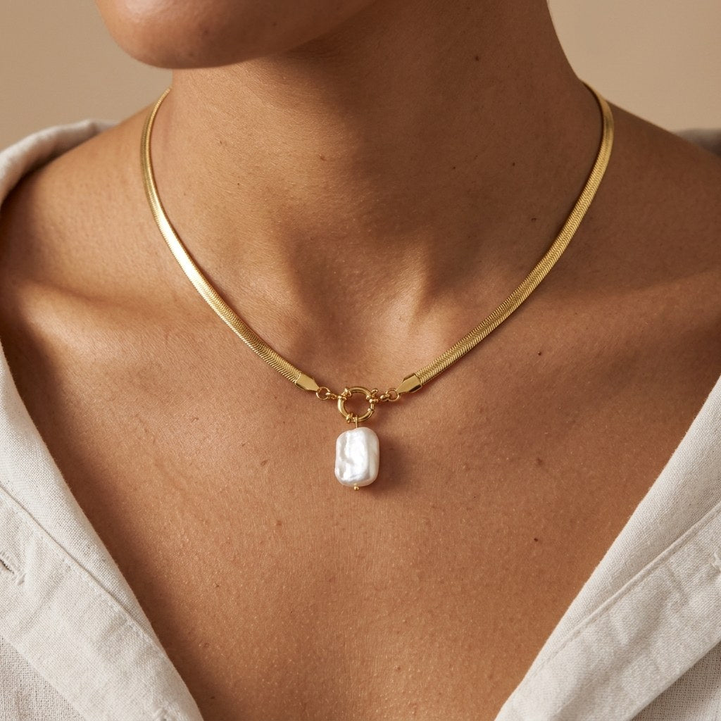 Pearl Pendant Choker